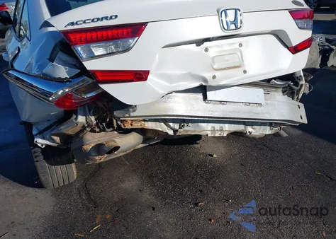 2021 Honda Accord Lx z USA, uszkodzony, nr VIN 1HGCV1F11MA008954